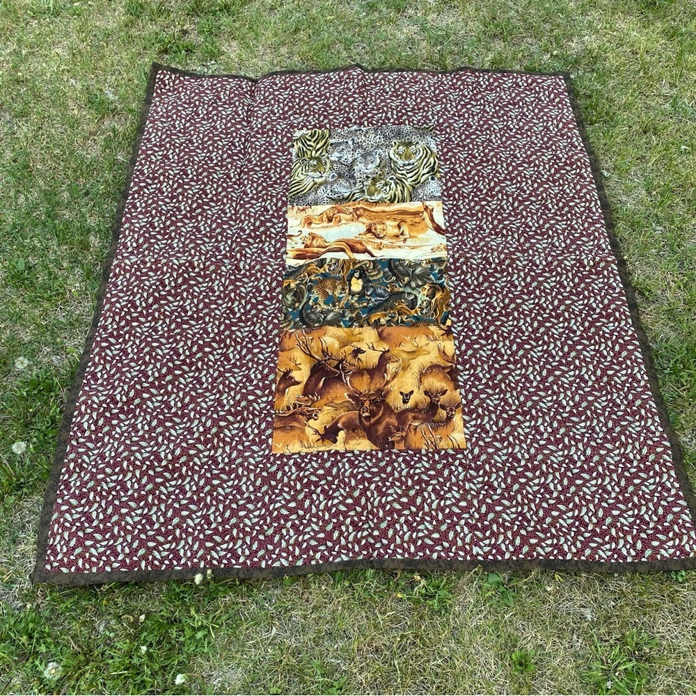 Vintage animal patchwork quilt - Picture 5 of 6